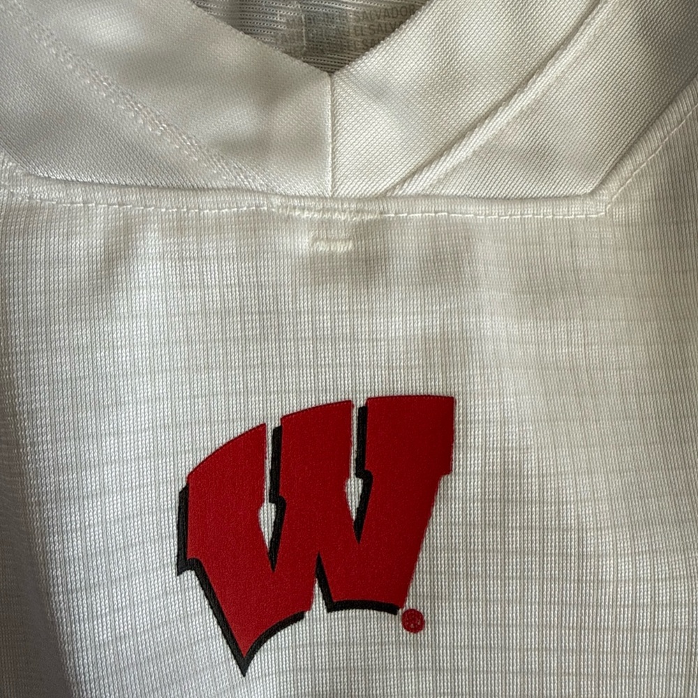 Men’s Under Armour Russell Wilson #16 Wisconsin Badgers Jersey Sz L - White NWT - Picture 5 of 7